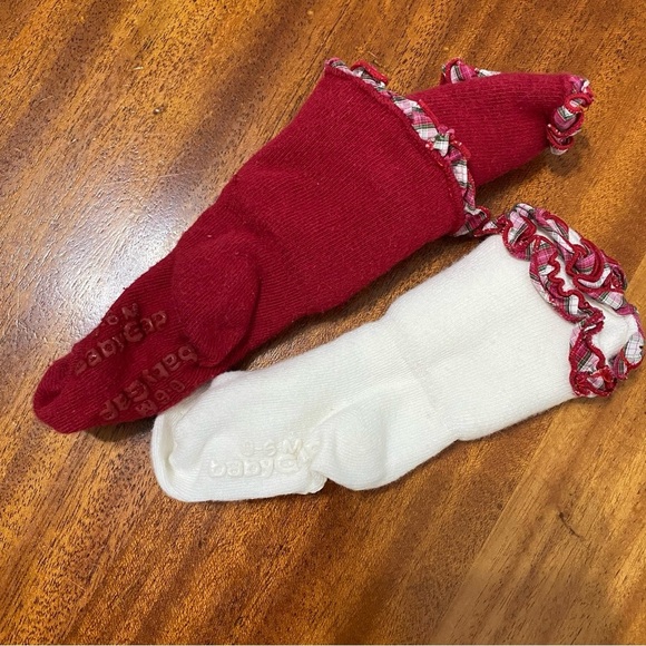 Newborn 0-3m Christmas Bundle Girl - Picture 2 of 9